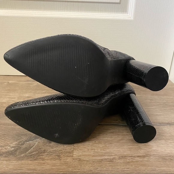 Cape Robbin Faux Snakeskin Boas Ankle Booties Size 10 - Picture 6 of 9